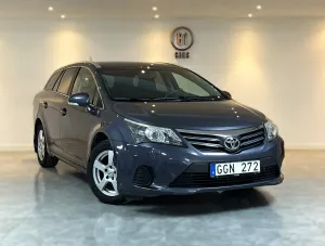 Toyota Avensis 2013